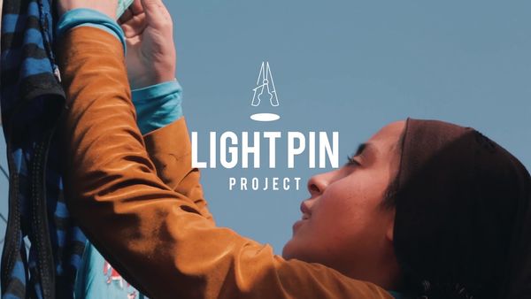 The Light Pin Project ไม้หนีบผ้าโซลาร์เซลล์
